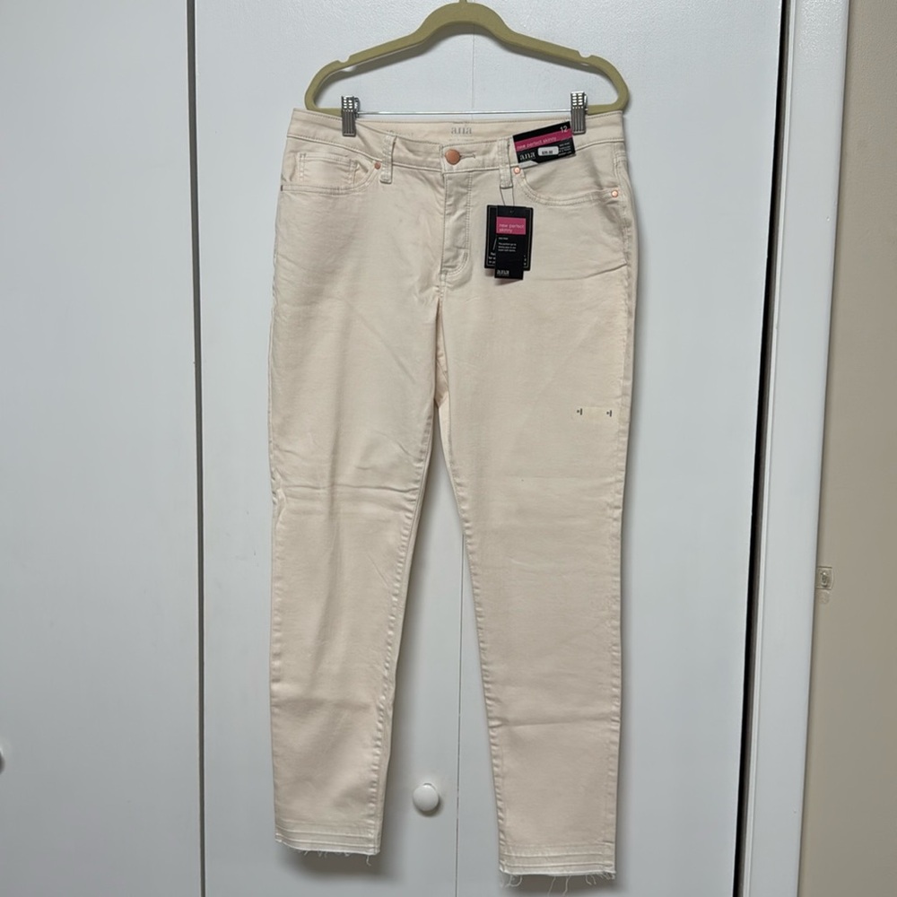 NWT a.n.a. New perfect skinny jean